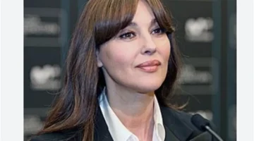 أيقونة الموضة.. كيف تمردت مونيكا بيلوتشي على معايير الجمال بعد سن الأربعين؟